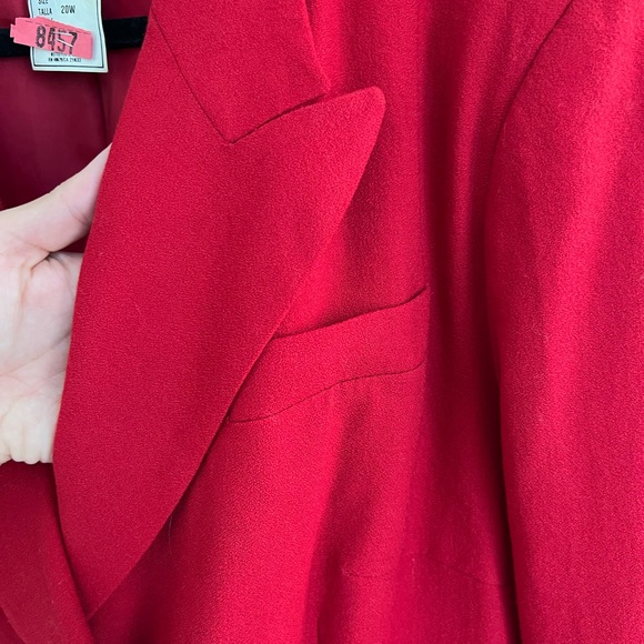 Harvé Benard by Benard Holtzman Vintage Red Wool Coat - Picture 4 of 8